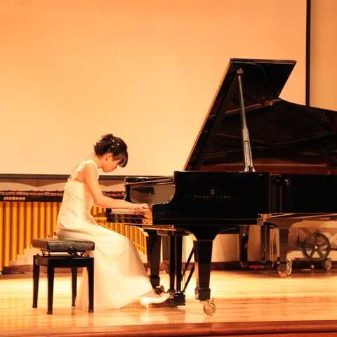 Abby piano studio - 