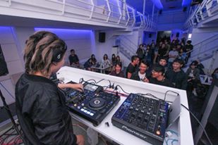 DJ La Trouble Maker Of 失眠空間工作室 - 高雄The One Bar－樹科大電音社黑勢力派對DJ