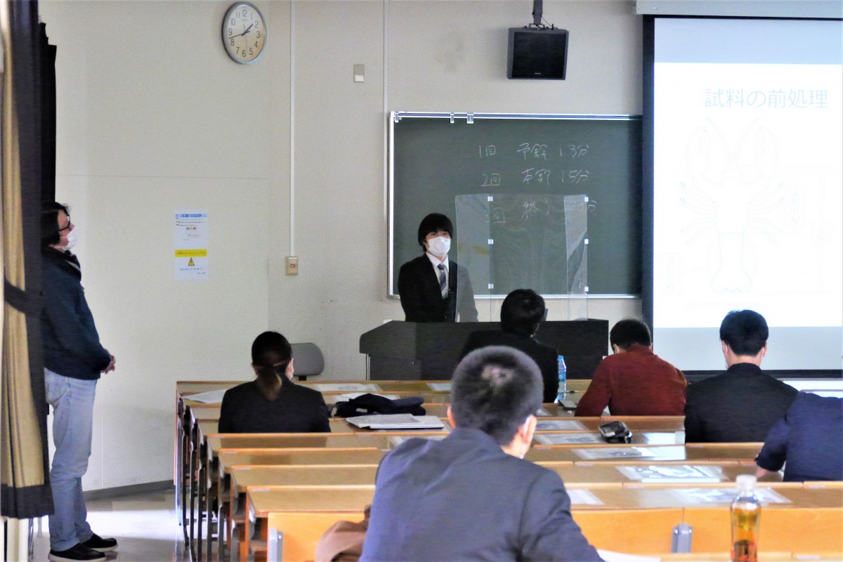 大学院 獣医学研究科・酪農学研究科の2021年度学位論文発表会を開催 酪農学園大学 農食環境学群・獣医学群