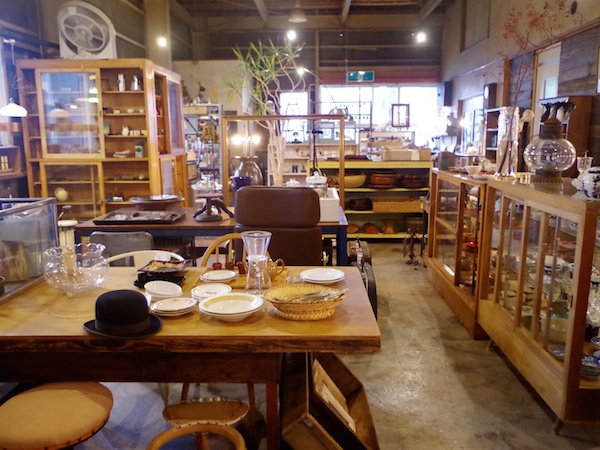real local 金沢セレクトが利いた「リサイクルショップ