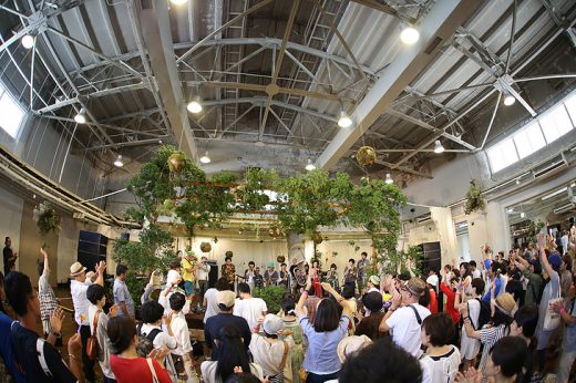 今年も開催、夏の終わりの室内型フェス