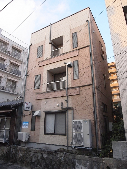 福岡市南区高宮 30万2,400円 88.47㎡