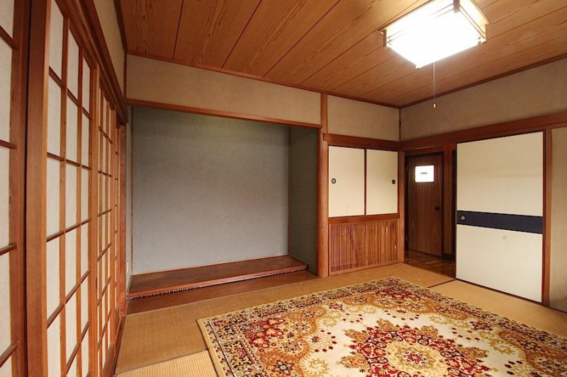 神戸市北区緑町 176.31平米(建物) 885平米(敷地) 3,480万円
