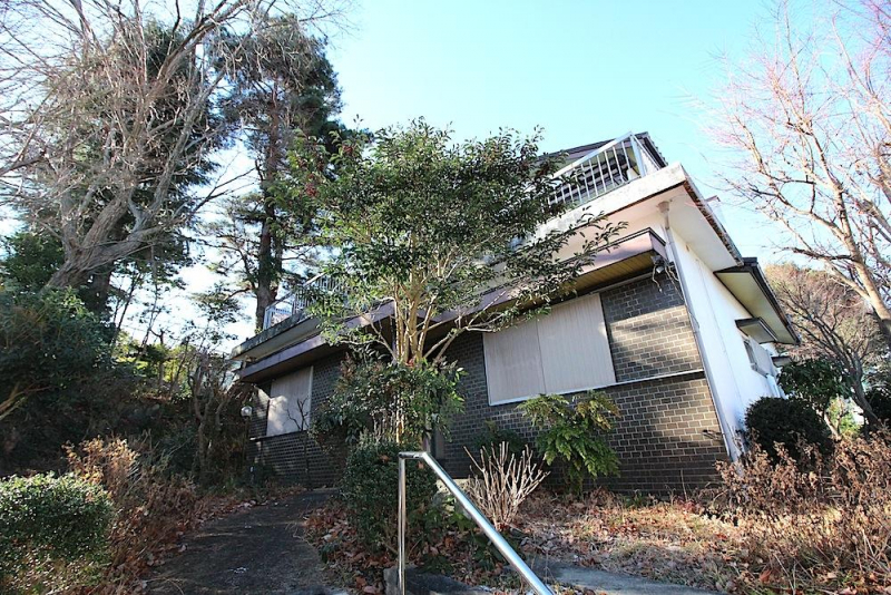 神戸市北区緑町 176.31平米(建物) 885平米(敷地) 3,480万円