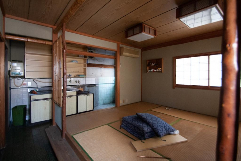 神戸市須磨区前池町 90.5平米 18万円 (税込)