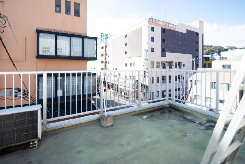 神戸市須磨区前池町 90.5平米 18万円 (税込)