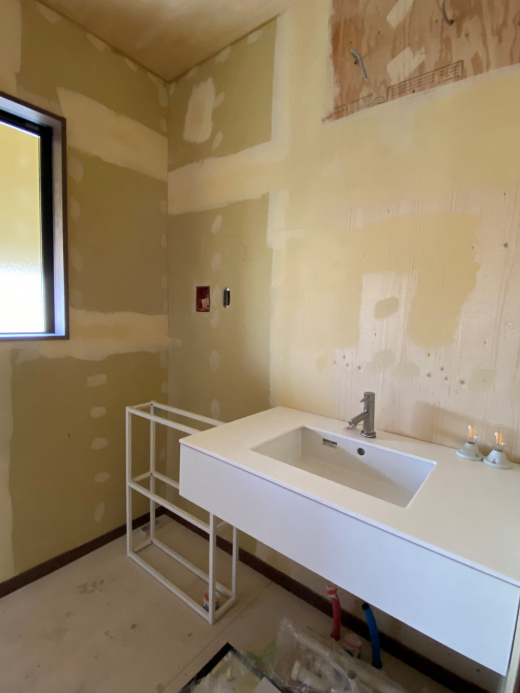【RENT】270°ぶどう棚に囲まれた葡萄の四季を感じる平屋住宅 8.4万/月(山梨県山梨市牧丘町/床面積81.77㎡) ※まもなくリノベーション完成予定につきお早めに!