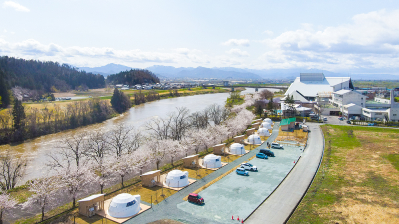 【山形・村山市】地域を繋ぐ“ハブ”のような存在に。県内初の体験型グランピング施設「yamagata glam」。