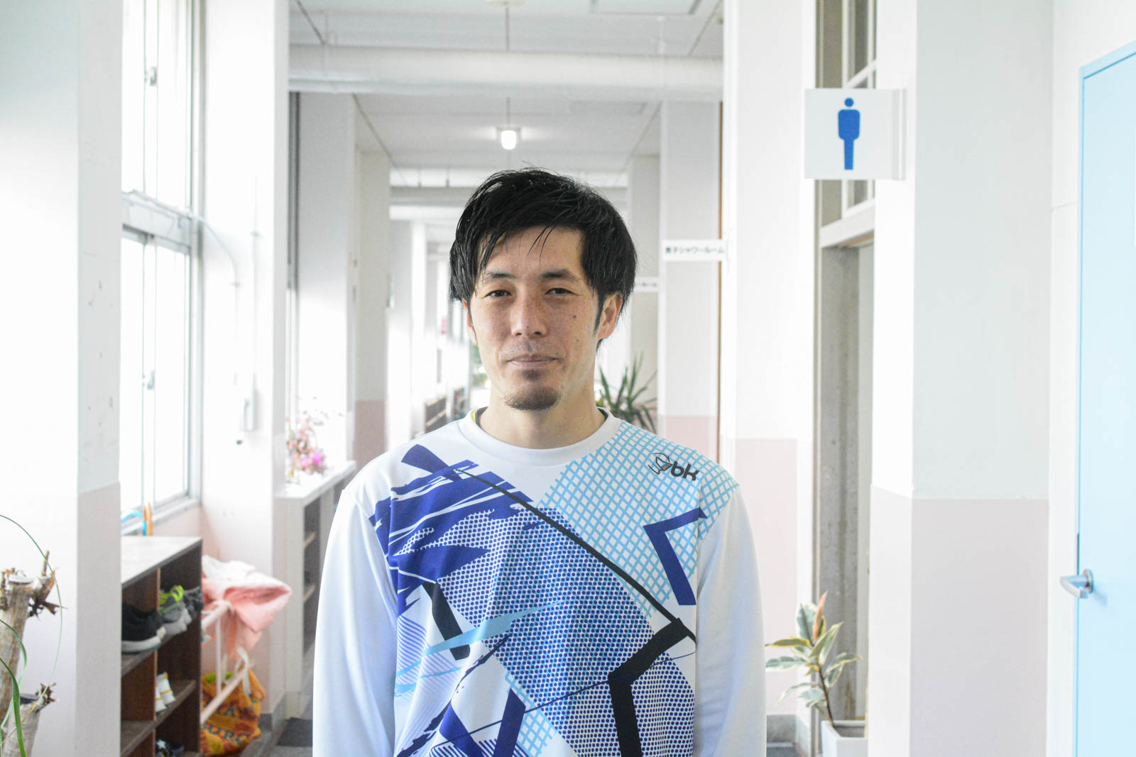 real local 鹿児島【鹿児島県薩摩川内市】楽しんでいる大人の背中を