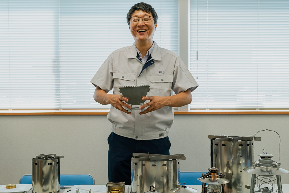 【北九州】軽くて薄くて小さくて実用的! ものづくりのまち北九州生まれのキャンプギアメーカーを訪ねて/アウトドア用品ブランドCGK・竹口勇介さん