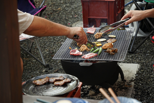 【鹿児島県阿久根市】「大川の日常」×「一軒貸切の宿」から生まれる阿久根暮らしの新しい選択肢。/ 的場邸 matobatei