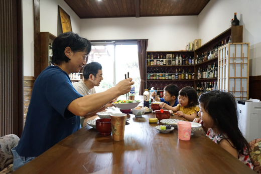 【鹿児島県阿久根市】「大川の日常」×「一軒貸切の宿」から生まれる阿久根暮らしの新しい選択肢。/ 的場邸 matobatei