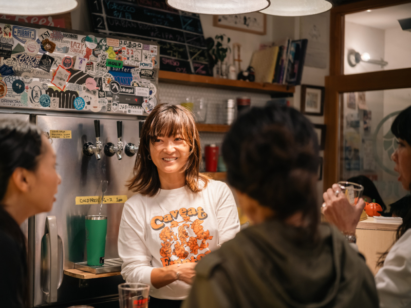 量り売りでビールを楽しむ時間を 鎌倉「VANAVASA BEER + GALLERY」