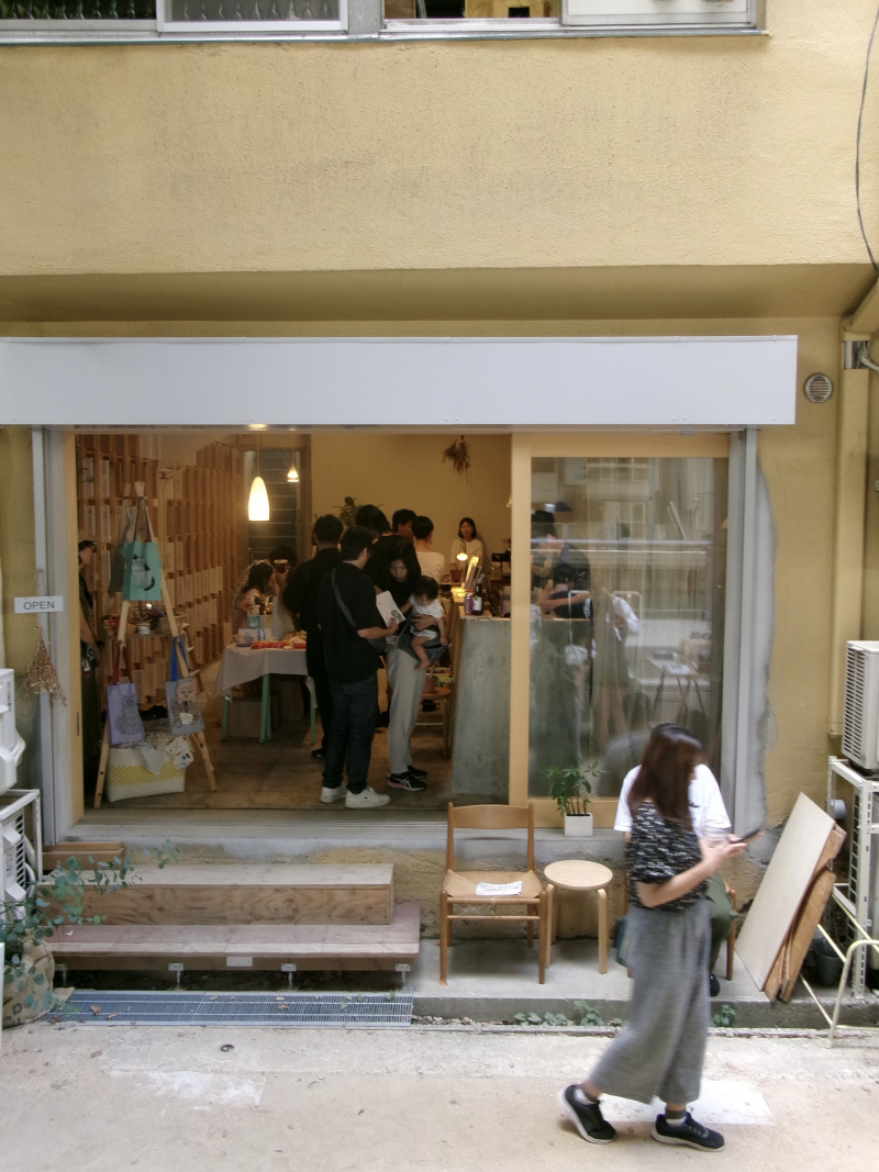 マルシェは“まち”のはじまりだった——おおきな木の下で育つ夢