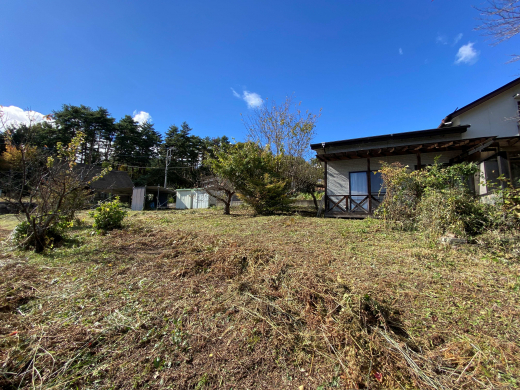 【SALE】「高原桜と朴に守られたウッドデッキ付住宅」3SLDK(建物91.83㎡/土地1,007㎡)/山梨市牧丘町・井戸川エリア 980万円