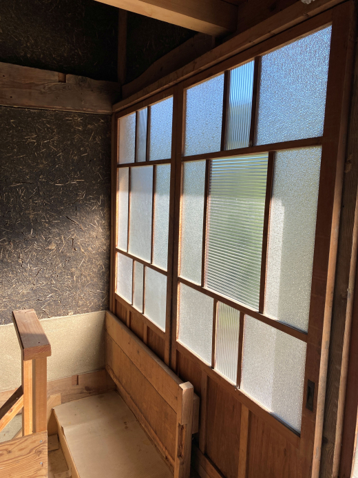 【SALE】「土蔵と途轍もなく広い土間のある三階建て古民家」4DK＋蔵＋物置+畑＋α（建物256.37㎡※母屋部分のみ/土地599.61㎡）/山梨市牧丘町・牧平エリア 870万円