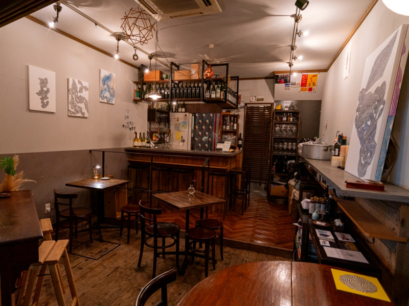 鎌倉御成通り｜開店から10年、ワインバー「祖餐（そさん）」が続ける“無理のない場”づくり