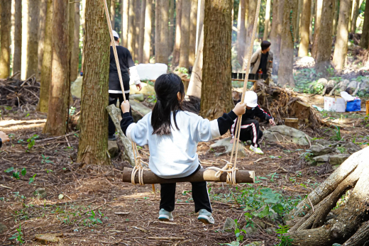【鹿児島県出水市】手の届く世界の循環を守り、200年先もあり続ける森へ / 株式会社WOODLIFE 中尾雄基さん