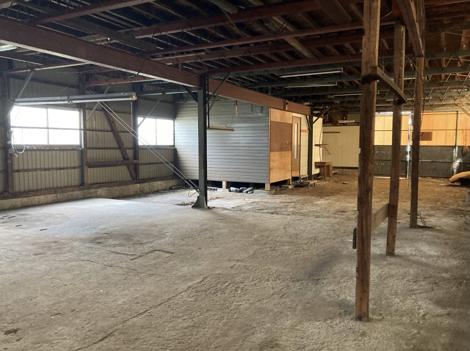 【SALE】山形市北町_ 大人の秘密基地になりそうな「工場付き住宅」1,200万円