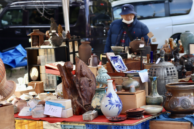 大阪最大級の蚤の市『四天王寺骨董市』で掘り出し物を探してきた！