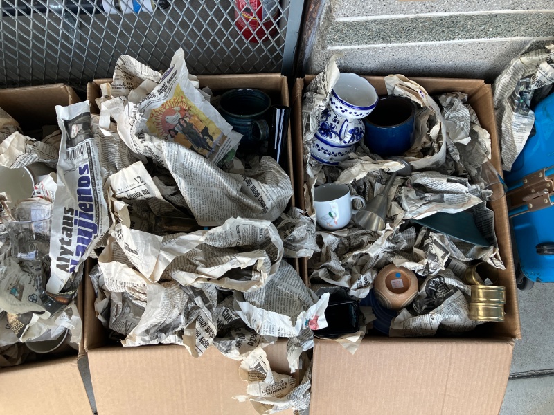 【がもよん】文化住宅は住むにとどまらず｜ストックルームと雑貨店