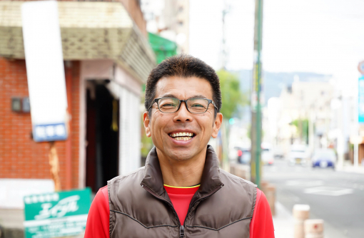 【鹿児島県姶良市】一人の人として地域に飛び出し、現場の空気に触れながら、新しい関係性を編む / 鹿児島県庁コミュニティ大工倶楽部(CDC) 黒木裕哉さん