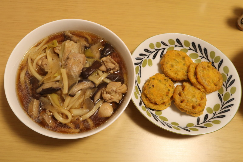 鶏南蛮うどんとレンコンのはさみ揚げ