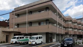 医療法人藤井会 藤井会新石切デイサービス