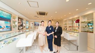 コスメ&エステティック ルミエ・パリ高知大丸店