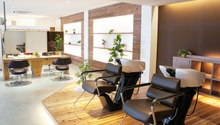 SALONS 徳島松茂店