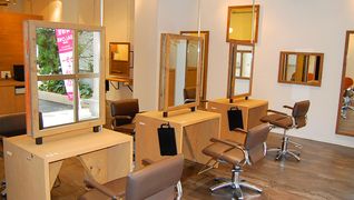 SALONS 舟入幸町店