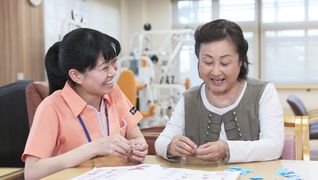 エスケアリビング八潮(有料老人ホーム)/介護スタッフ
