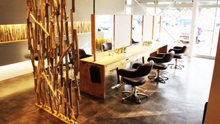 SALONS 福山西新涯店