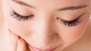 Early Nails with eyelash チャチャタウン小倉店