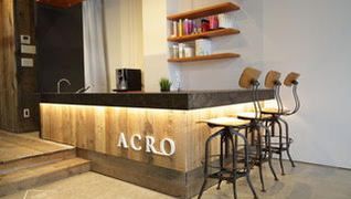 ACRO HAIR&NAIL
