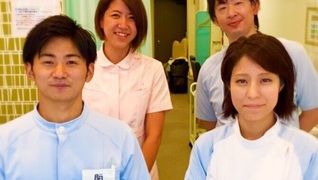表彰も定期的に行います。
<BR>頑張った社員をたくさん表彰しています。