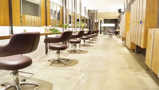 SALONS 小倉北店