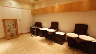 ネイラ 帝国ホテルプラザ店