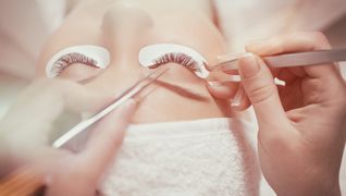 Darwin Lash 川口店
