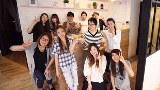株式会社mirrorball
