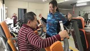 運動リハビリデイサービス ハッスルスマイル 富里