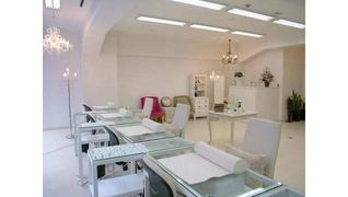 ネイルサロン LUXEY 本町店