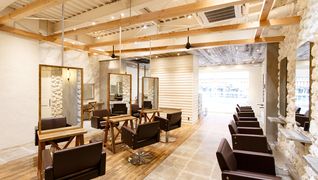 AUBE hair lucia 綱島店