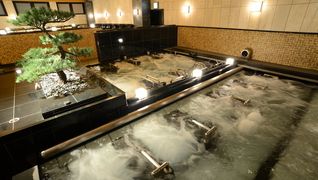 溜まった疲れは天然温泉でリフレッシュ!お仕事後や休日は自慢のお風呂でゆったりリラックスしてください。