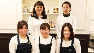 ネイル&アイラッシュサロン トロワ〜trois〜 表参道店
