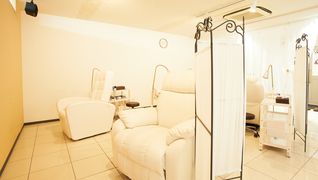 ネイル&アイラッシュ クリスタルライン 京成大久保店