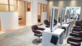 SALONS 高島店