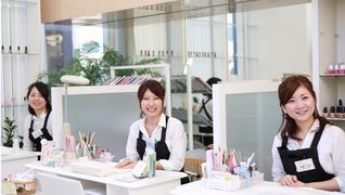 Lapis Nail 姪浜店