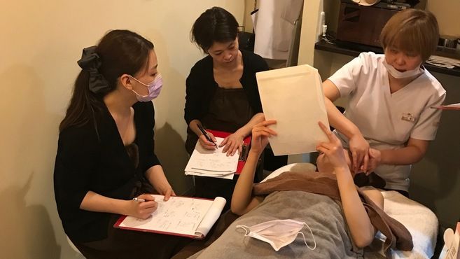 美容鍼jasmine 大阪店の鍼灸師 スタッフの求人 大阪府大阪市 リジョブ