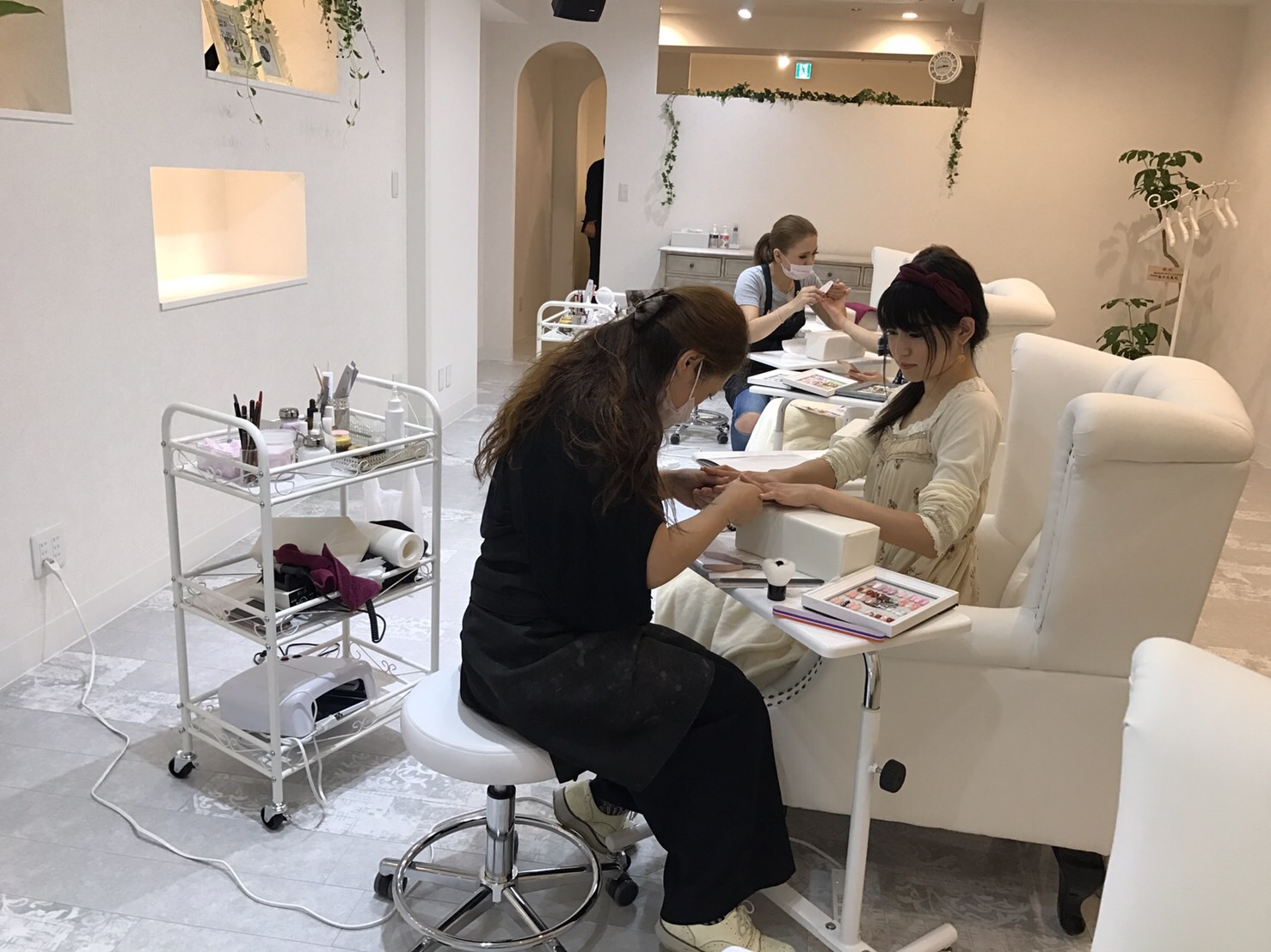 Nailsalon Hana Aoyama 堂山店のネイリスト スタッフの求人 大阪府大阪市 リジョブ